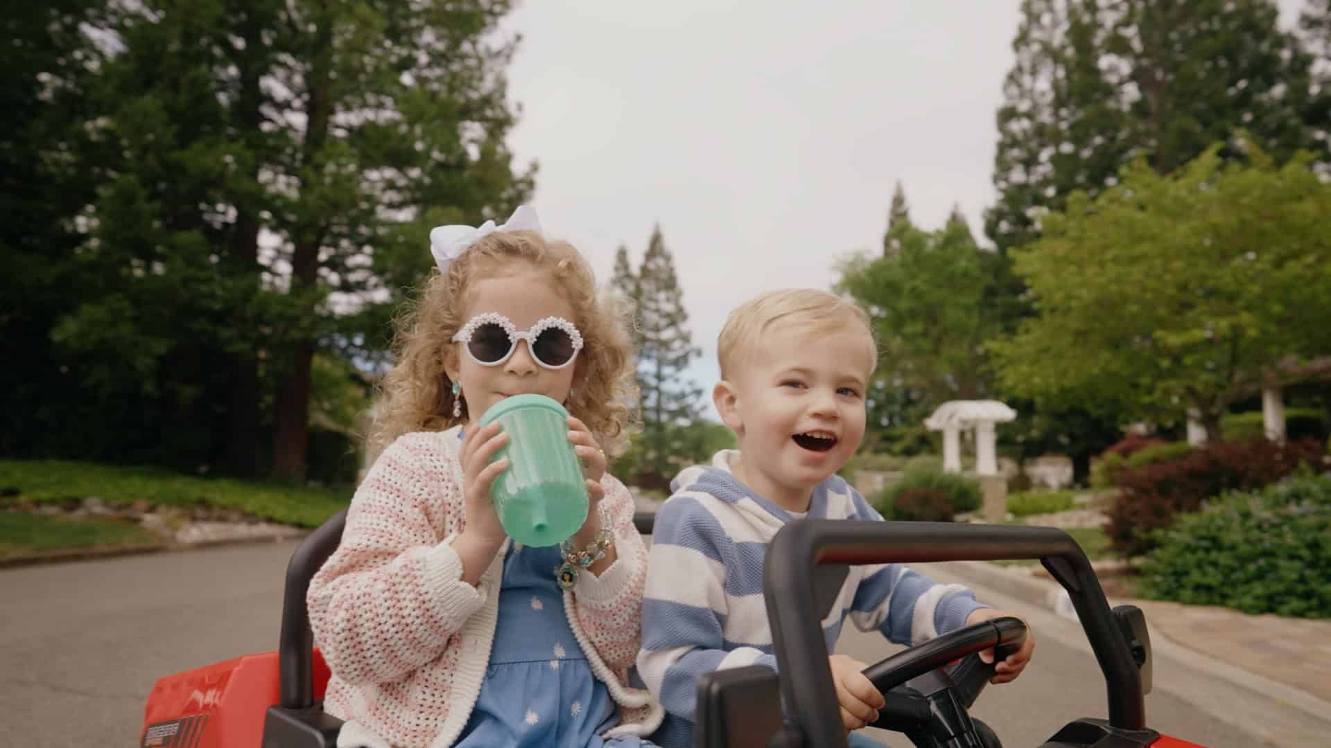 The End of the Sippy Cup Struggle: Poki Yoki Delivers